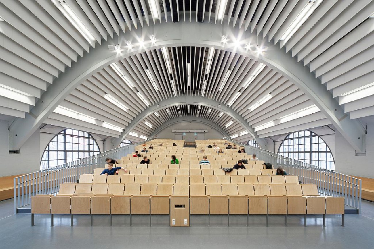 Lecture hall and media center / Hörsaal- und Medienzentrum © Thomas Ott / TU Darmstadt